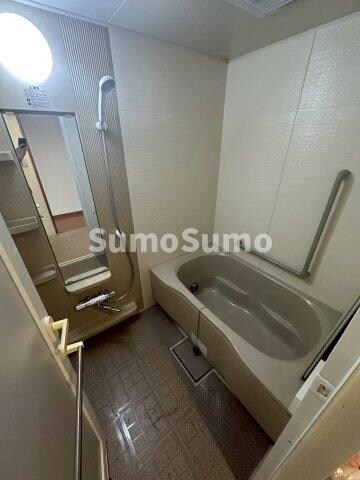 物件内観写真7　(きれいなお風呂です)