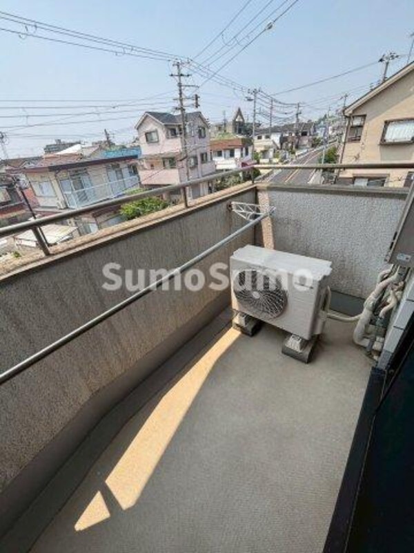 バルコニー(落ち着いた時間を過ごせるバルコニーです)