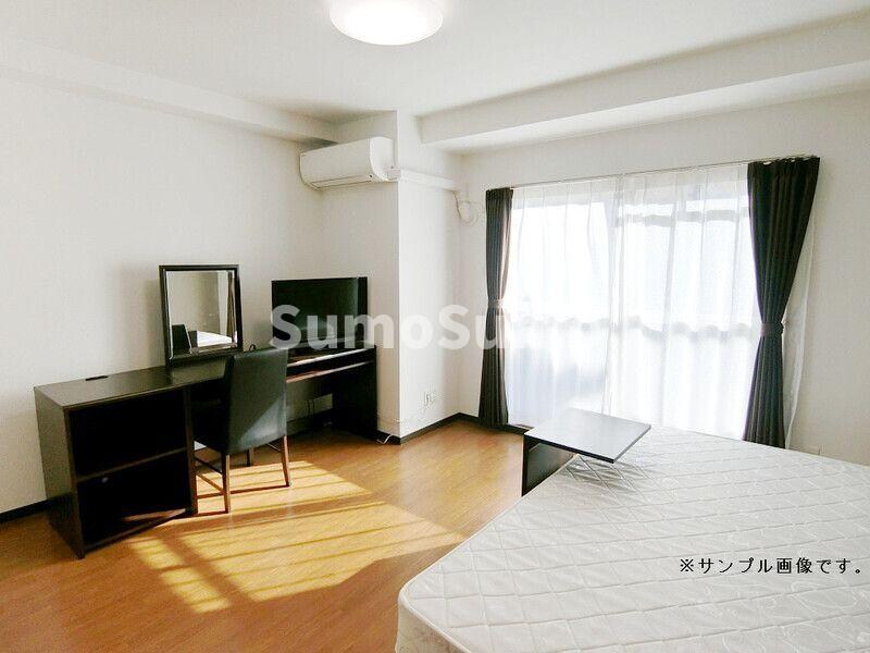 物件内観写真4　(おしゃれな居間です)