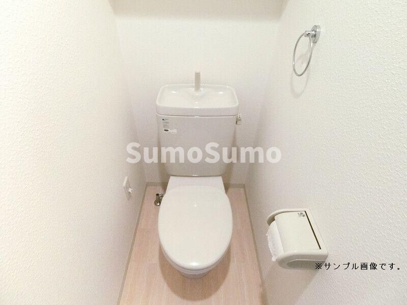 物件内観写真7　(清潔感のあるトイレです)
