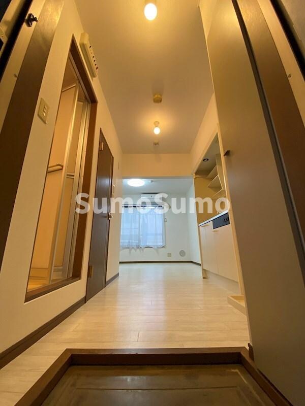 物件内観写真3　(玄関です)