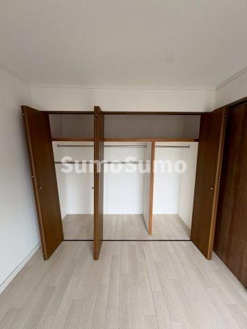 物件内観写真12　(ちょっとした収納スペースも充実しています)