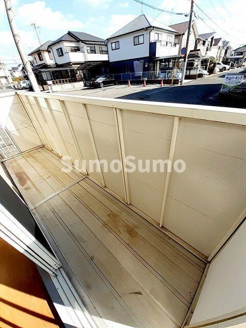 物件内観写真12　(外からの目が気にならないバルコニーで洗濯物が干せます)