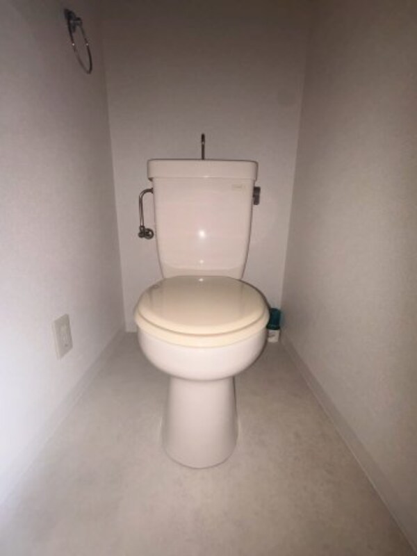 トイレ(シンプルで使いやすいトイレです)