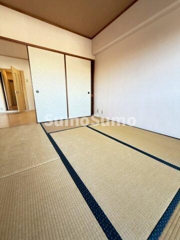 物件内観写真22　(い草の香りが落ち着く素敵な和室です)