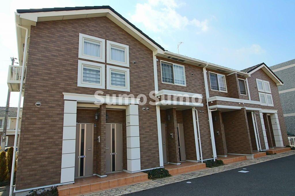 物件外観写真1　(きれいな外観です)