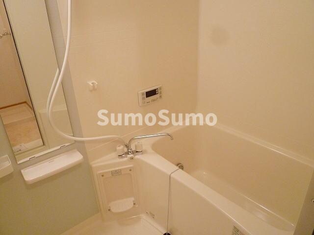 物件内観写真8　(お風呂で日々の疲れを落としましょう)