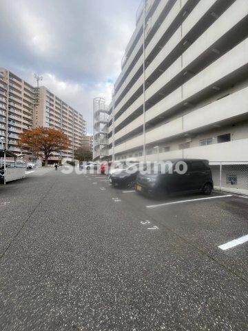 物件外観写真3　(駐車場があります)