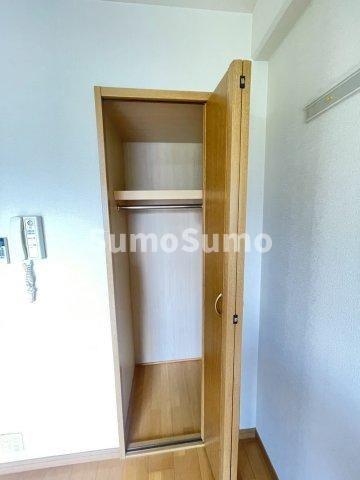 物件内観写真12　(ちょっとした収納スペースも充実しています)