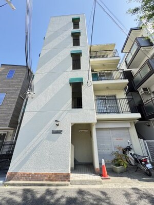 小泉マンション外観写真
