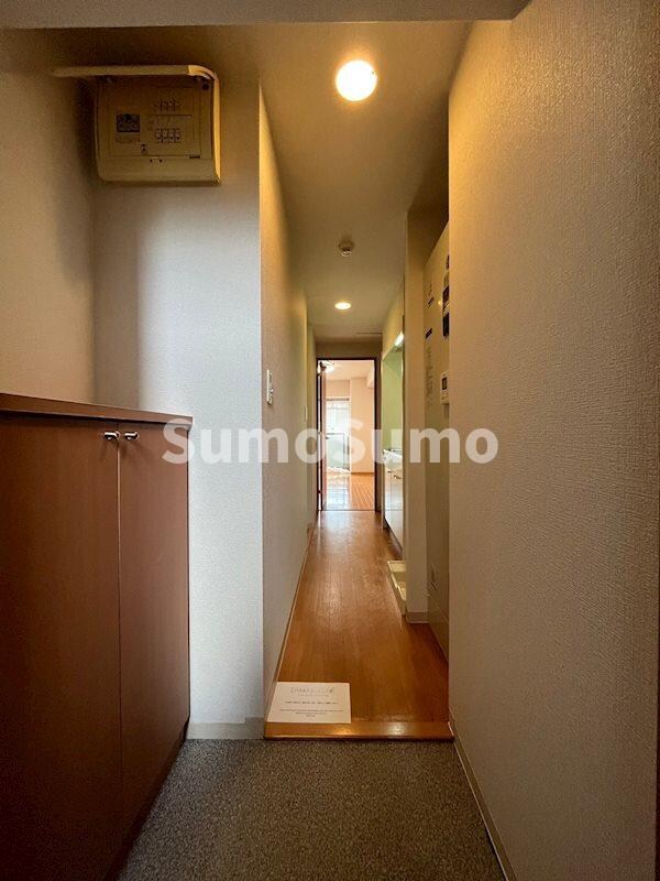 物件内観写真3　(シンプルで使いやすい玄関です)