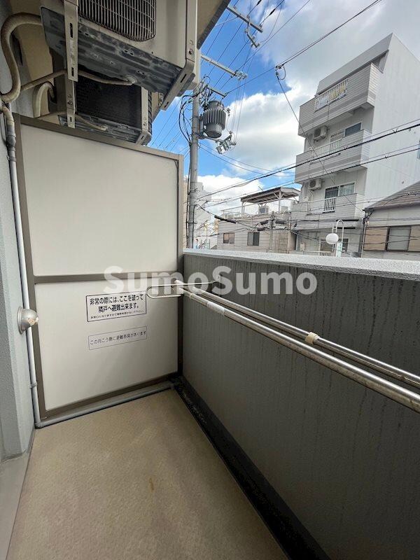 物件内観写真8　(バルコニーがあります)