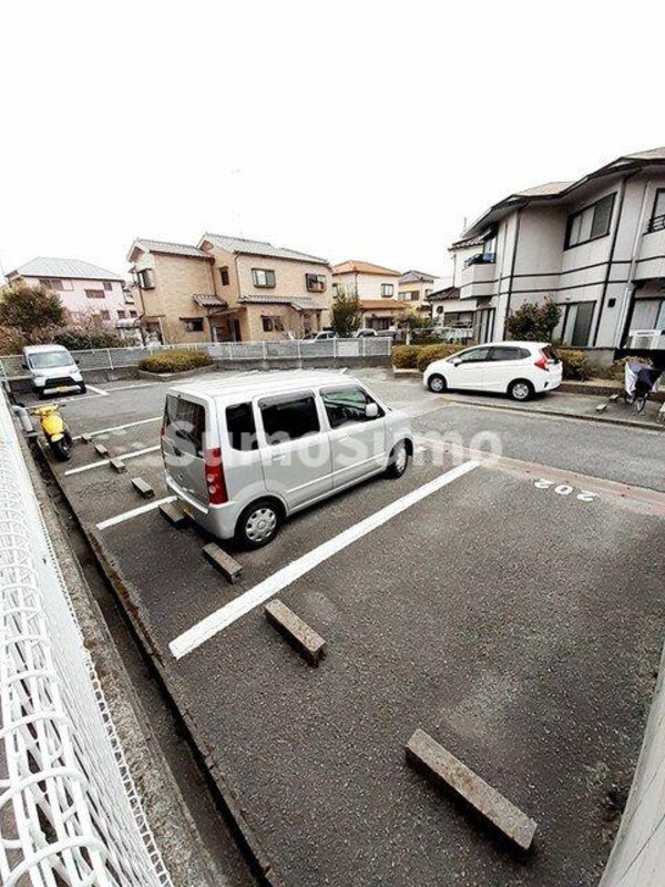 駐車場(駐車場です)