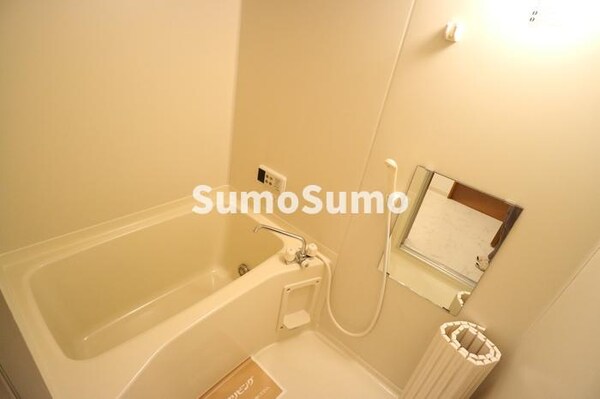 浴室(日々の疲れを癒すお風呂付です)