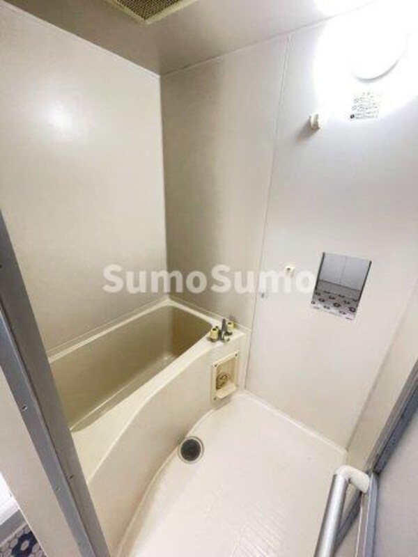 浴室(きれいなお風呂です)