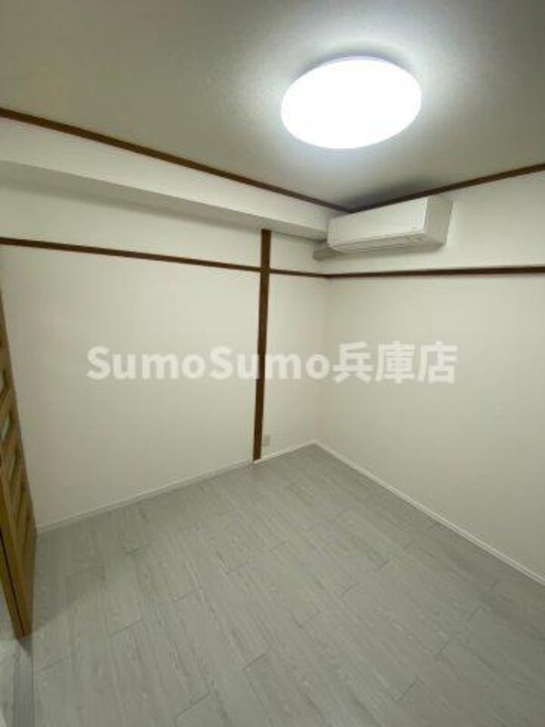 居室(使いやすいリビングです)