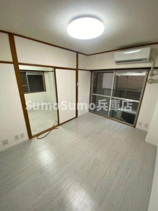 居室(ゆったりとしたリビングです)