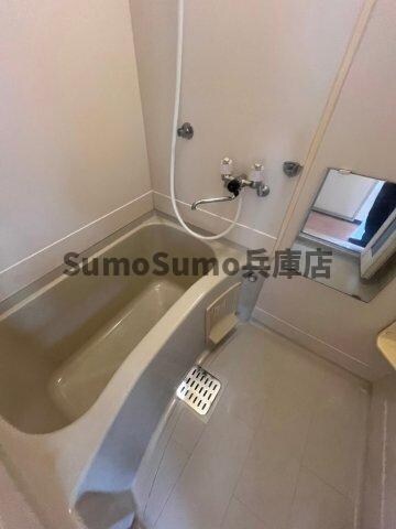 物件内観写真12　(日々の暮らしに欠かせないお風呂です)