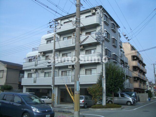 物件外観写真1　(外観もきれいです)