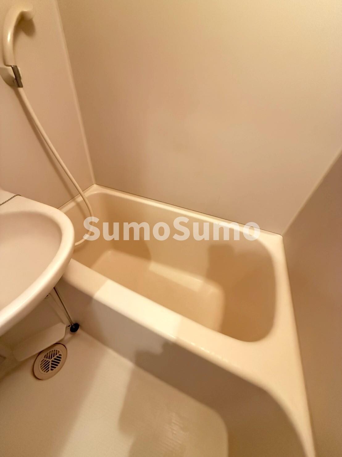 物件内観写真16　(コンパクトで使いやすいお風呂です)