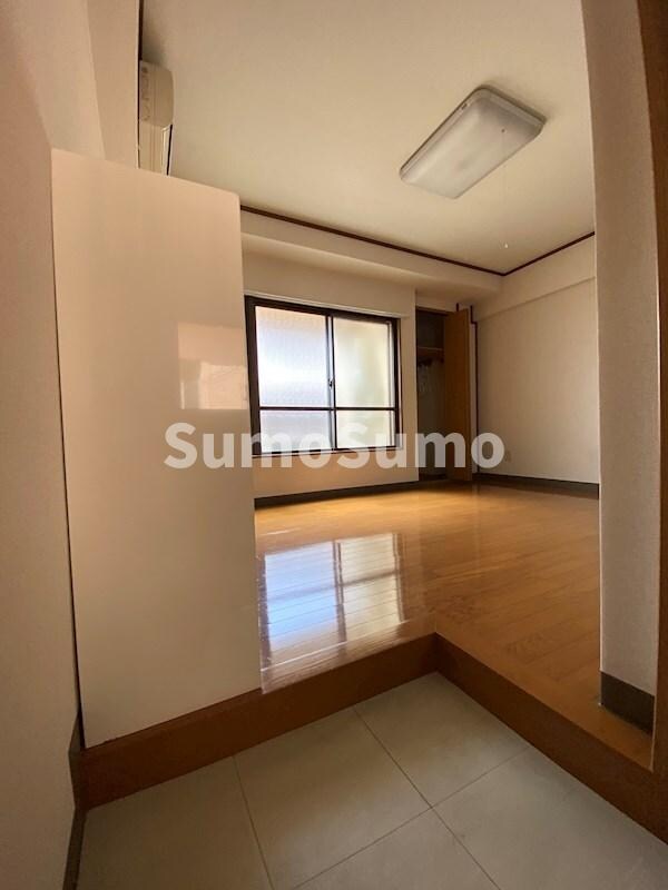 物件内観写真20　(ゆったりとした玄関です)