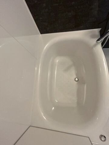 物件内観写真17　(落ち着いた空間のお風呂です)