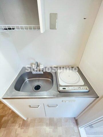 物件内観写真14　(コンパクトなキッチンで掃除もラクラク)