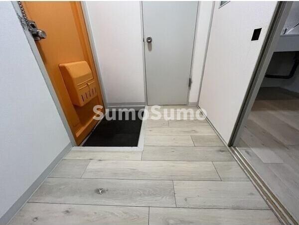 物件内観写真11　(きれいな玄関です)