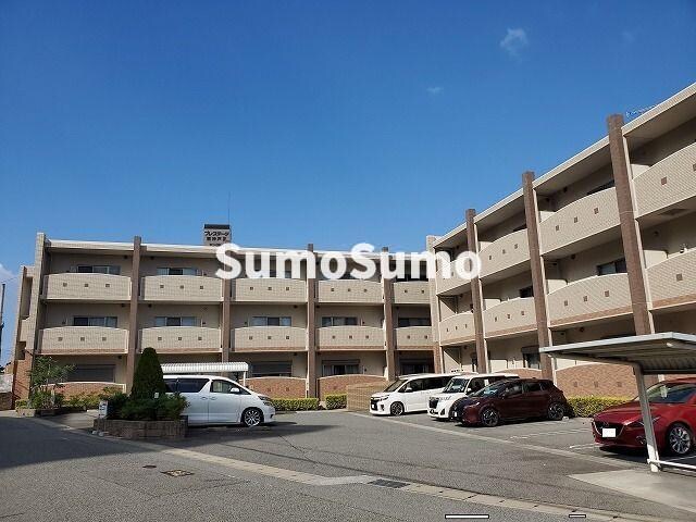 物件外観写真1　(建物外観を気になさる方へ、見た目の良い物件です)