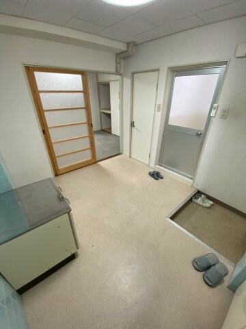 物件内観写真16　(使い勝手のいい洋室です)