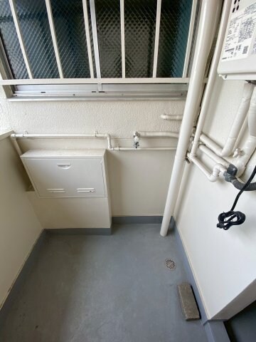 物件内観写真23　(バルコニーからの眺めを楽しみながら食事をしませんか)