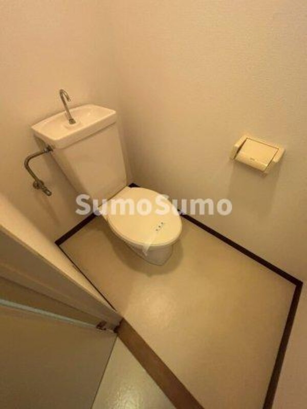 トイレ(シンプルで使いやすいトイレです)