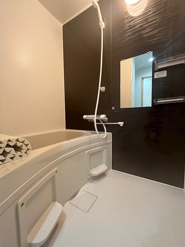 物件内観写真7　(お風呂です)