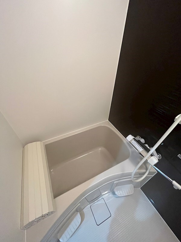 物件内観写真17　(落ち着いた空間のお風呂です)