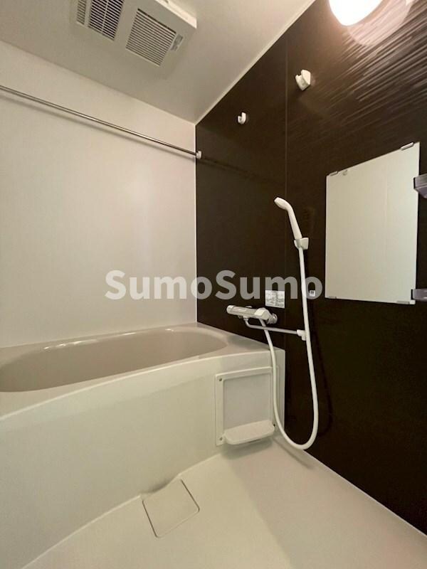 物件内観写真10　(きれいなお風呂です)