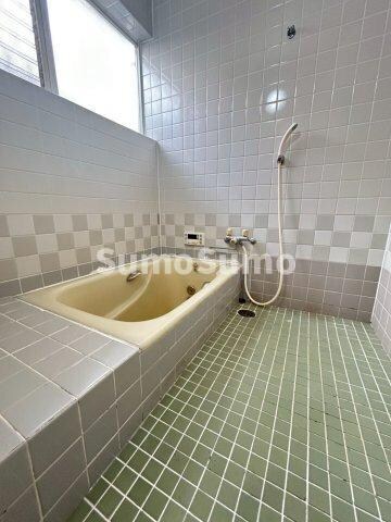 物件内観写真8　(日々の暮らしに欠かせないお風呂です)