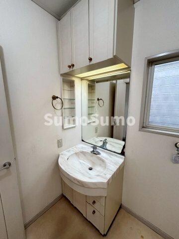 物件内観写真9　(脱衣スペースもあります)