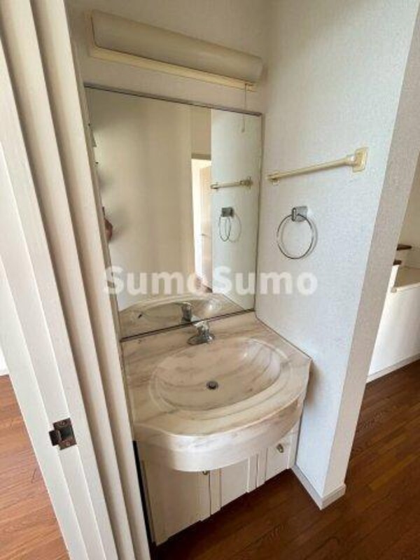 洗面・脱衣所(脱衣スペースもあります)