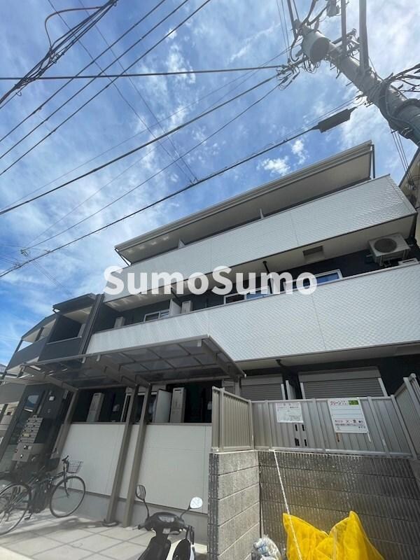 物件外観写真2　(外はこのようになっています)