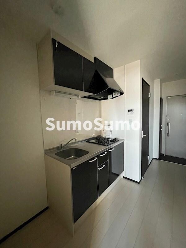 物件内観写真6　(コンパクトなキッチンで掃除もラクラク)