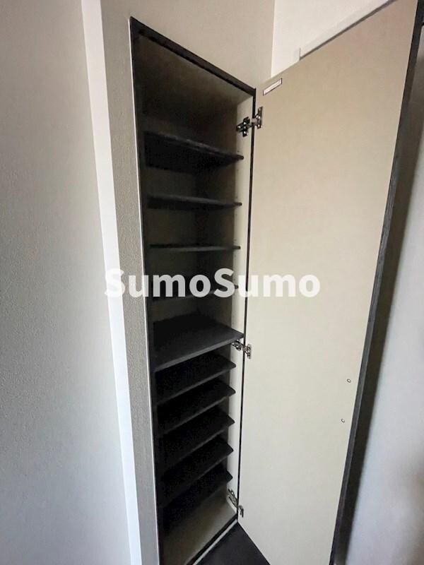 物件内観写真15　(ちょっとした収納スペースも充実しています)