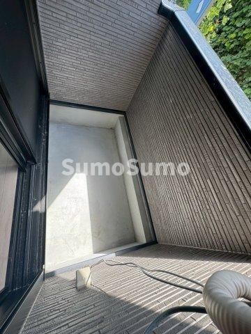 物件内観写真11　(陽当たり良好なバルコニーです)