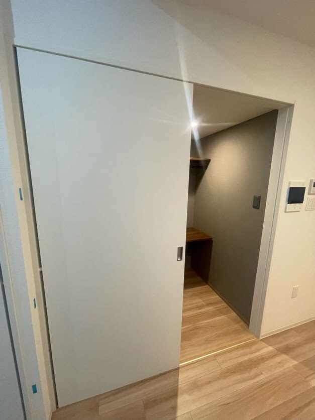 物件内観写真20　(小物を収納するのに便利です)