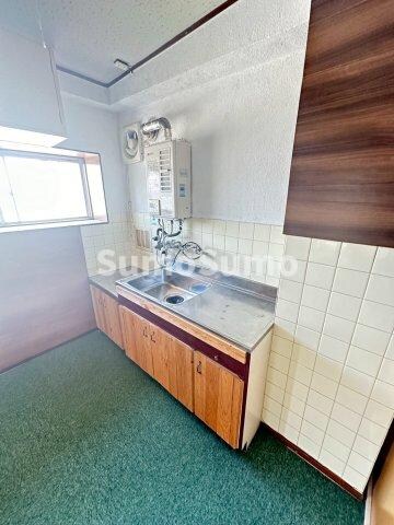 物件内観写真4　(使いやすいキッチンです)