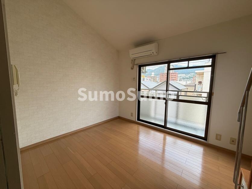 物件内観写真5　(居間です)