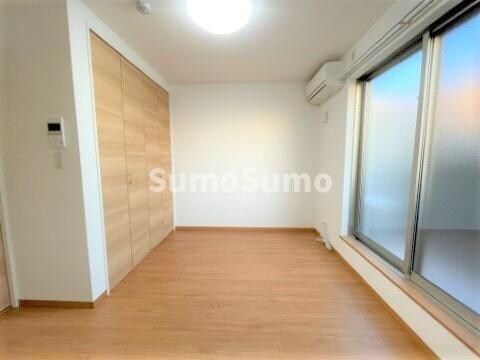 物件内観写真5　(使いやすいリビングです)