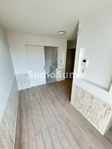 物件内観写真7　(明るい室内です)