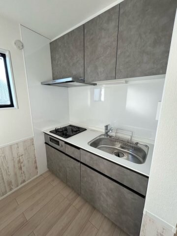 物件内観写真5　(お料理しやすいキッチンです)