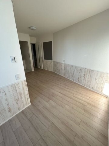 物件内観写真21　(ゆったりとしたリビングです)