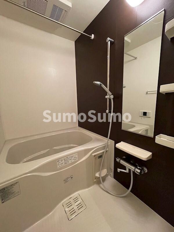 物件内観写真9　(落ち着いた空間のお風呂です)